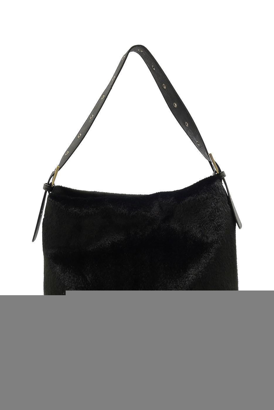 L8257-00 Black image 1