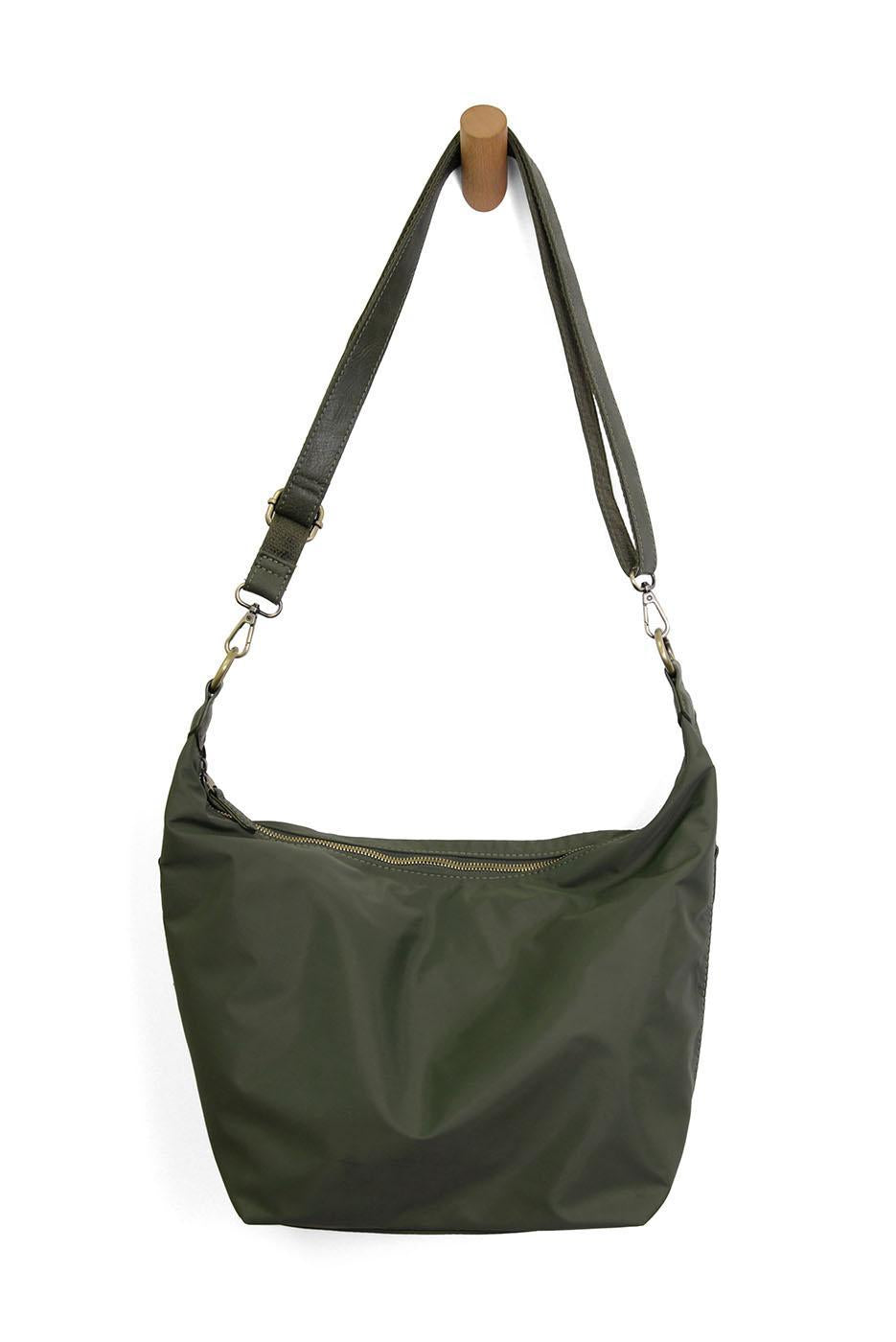 Deb Travel Carry All Crossbody L8321-14 Camel