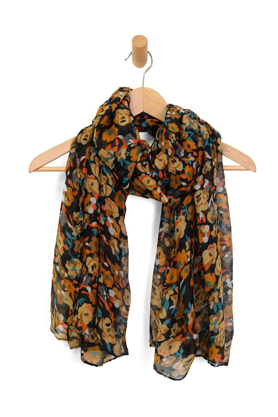 Cut Daisies Scarf