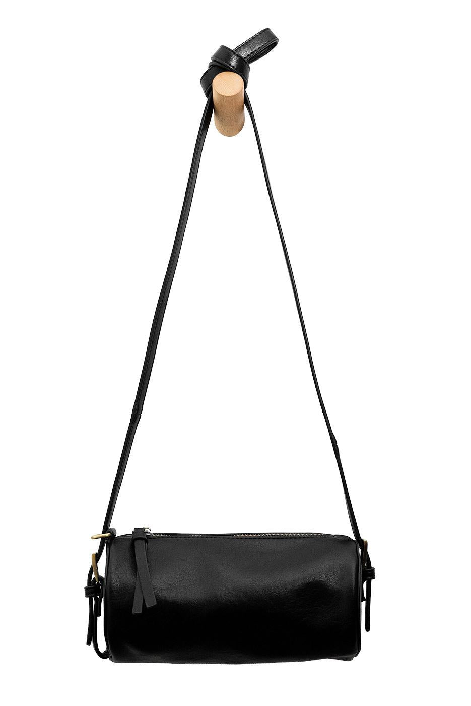L8368-00 Black image 4
