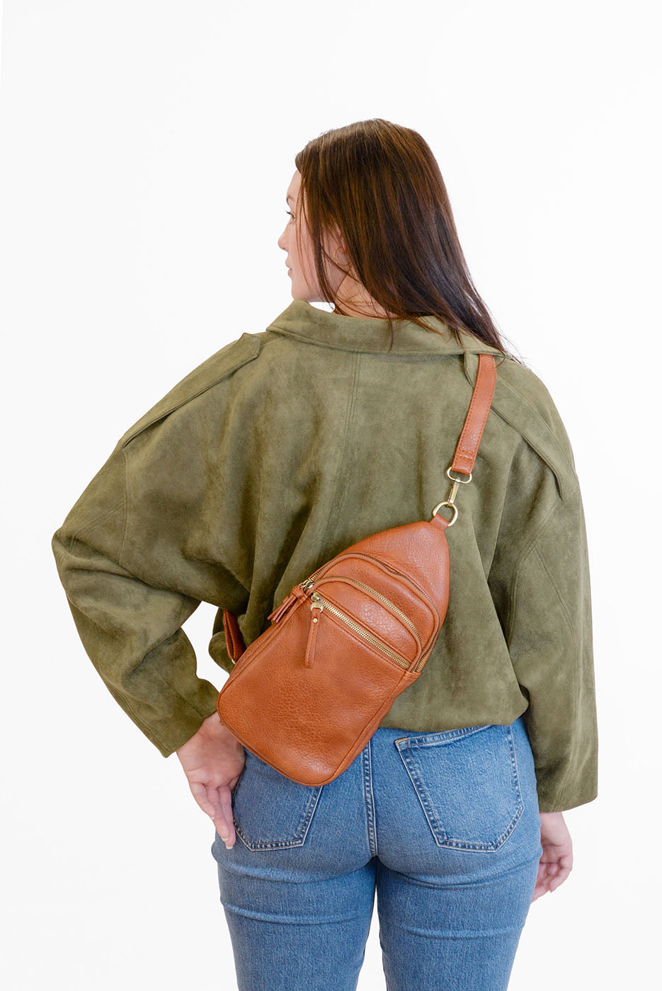 Jas Medium Sling/ Crossbody